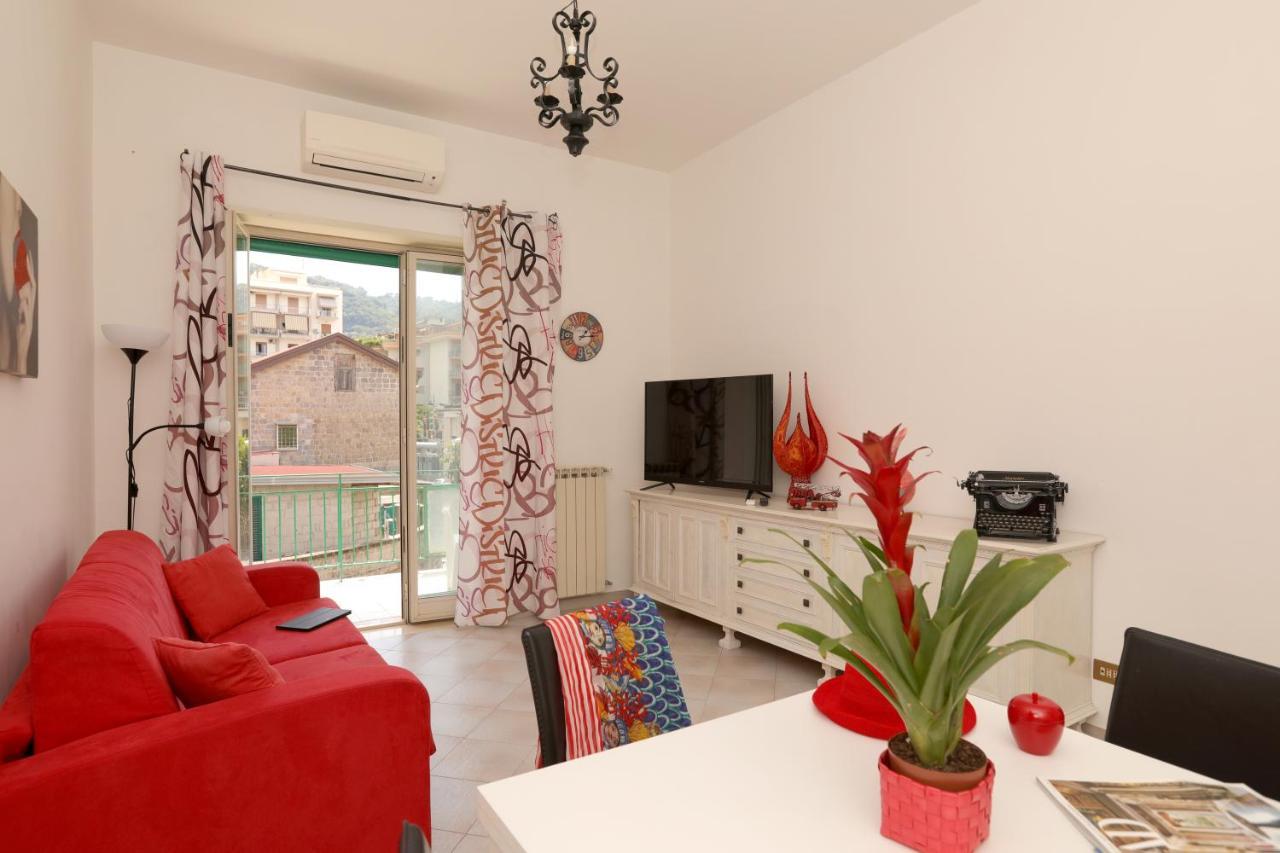 Estate4Home - Casa Pina Sorrento Buitenkant foto